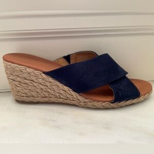 Tommy Bahama Espadrille Wedge Sandals Navy Canvas Size 8.5 MINT